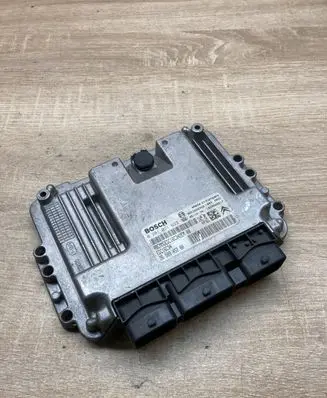 Peugeot 407 Engine control unit/module ECU 9658945280 0281011633