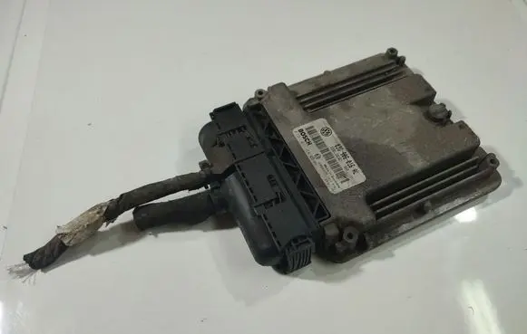 Volkswagen Touran I Engine control unit/module 03G906016AL