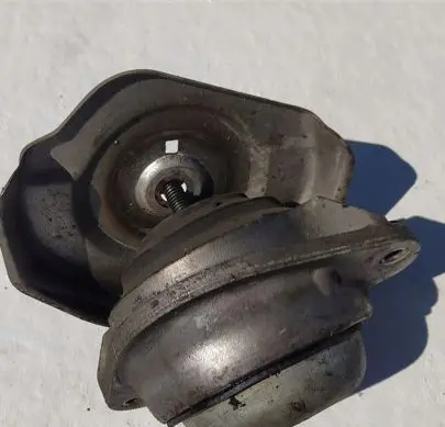 Mercedes-Benz S W140 Engine mount bracket 1292400817 1292400817B