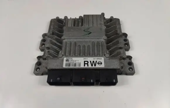 Nissan Qashqai Engine control unit/module ECU S180033108