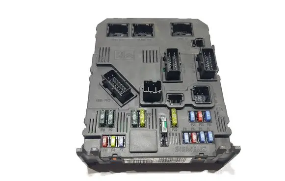 Peugeot 407 Comfort/convenience module 9655221080 BSIS0200 S120104700J