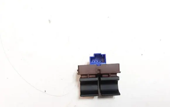 Volkswagen PASSAT B6 Fuel tank opening switch 3c0959903