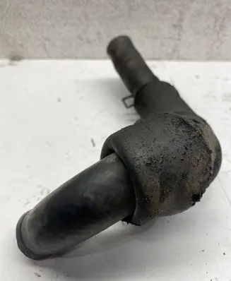 Hyundai Santa Fe Engine coolant pipe/hose