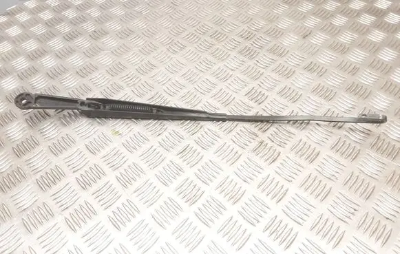 Opel Zafira A Front wiper blade arm 09582557