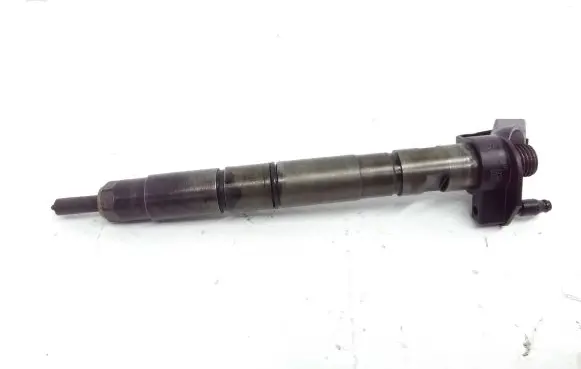 Audi A8 S8 D3 4E Fuel injector 0445115037 059130277AB