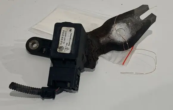 Volkswagen Touareg I Headlight/headlamp level sensor 7L0616213A