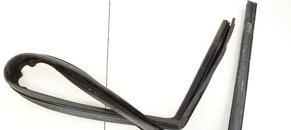 Ford Ka Front door glass trim molding 