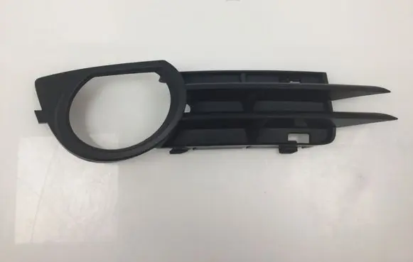 Audi A3 S3 8P Front bumper lower grill 8P3807682A