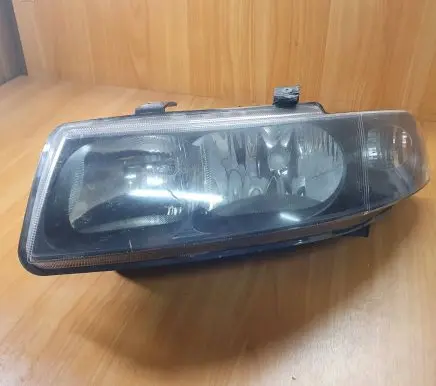 Seat Leon (1M) Headlight/headlamp 67742691 941001B 02A01