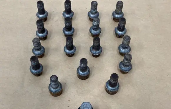 Mercedes-Benz E C207 W207 Nuts/bolts 
