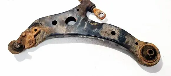 Lexus RX 300 Front lower control arm/wishbone 