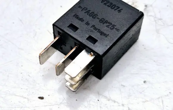 Volvo XC70 Other relay 9441161 9441101 00W19