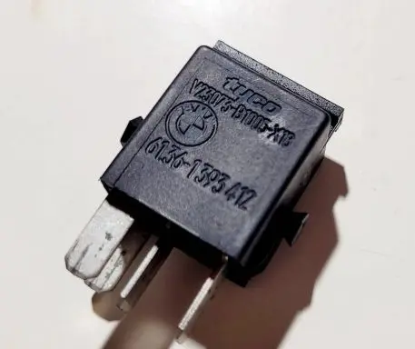 BMW 5 E39 Other relay 1393412