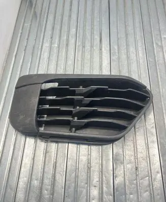 BMW X1 F48 F49 Front bumper lower grill 7374204 10833610