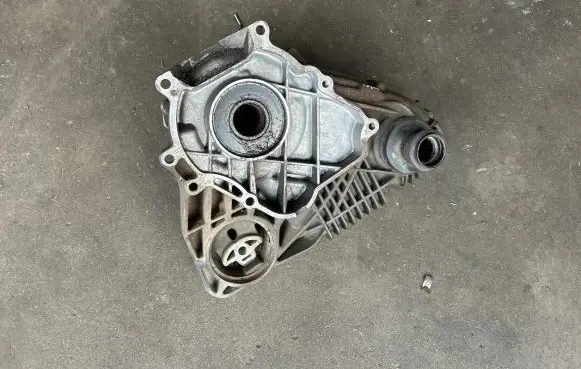 BMW X3 F25 Gearbox transfer box case 12015F0259 7636181 28414019033