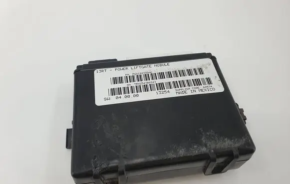 Chrysler Town u0026 Country V Tailgate/trunk control unit/module 68192335AA