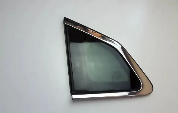 Nissan Qashqai Rear side window 833134EA0A