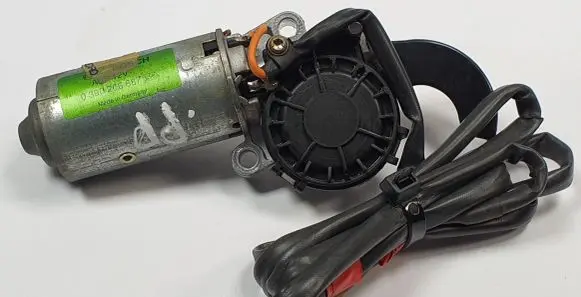 Mercedes-Benz E W124 Seat adjustment motor 0390206687