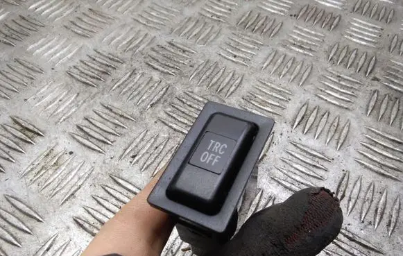 Traction control (ASR) switch