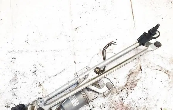 BMW X1 E84 Front wiper linkage and motor