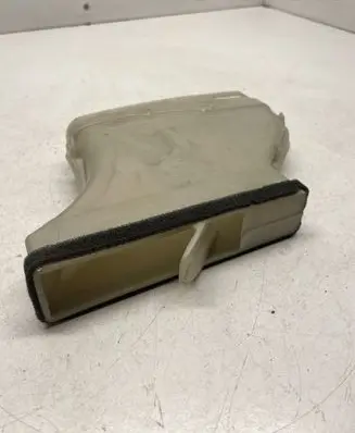BMW 3 F30 F35 F31 Cabin air duct channel 9227811 11460913 64229227811