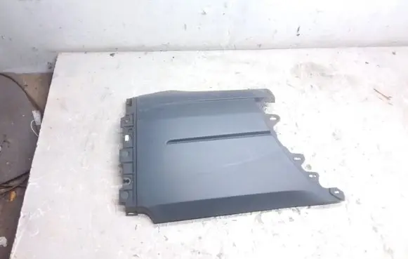 Rear bumper corner part panel trim