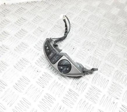 Toyota Prius (NHW20) Steering wheel buttons/switches F70CV142 882M