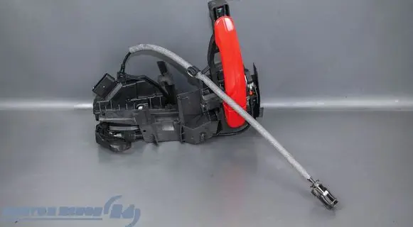 Ford Focus Front door lock BM5AA21813DD