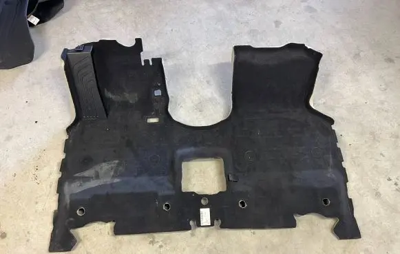 BMW iX Front floor carpet liner 7947995 6926679 51477947995