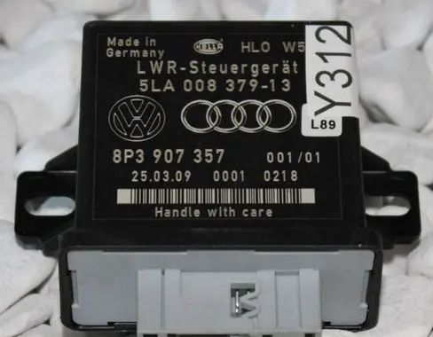 Audi A5 8T 8F Light module LCM 8K0907357