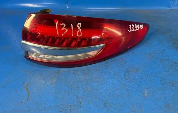 Ford Fusion II Boot/trunk interior light HS7Z13404J