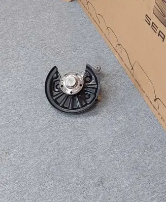 Audi Q3 F3 Rear wheel hub 5QF505436G 5QF.505.436.G