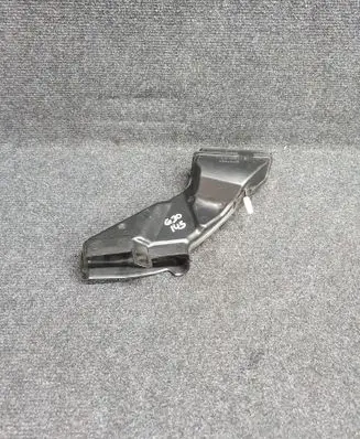 BMW 5 G30 G31 Other engine bay part 7388734 3104105106 11252010