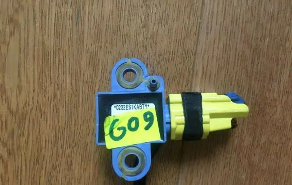 Skoda Octavia Mk2 (1Z) Airbag deployment crash/impact sensor 1K0955557A