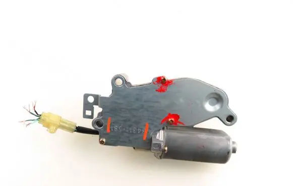 Honda CR-V Rear window wiper motor 34311581