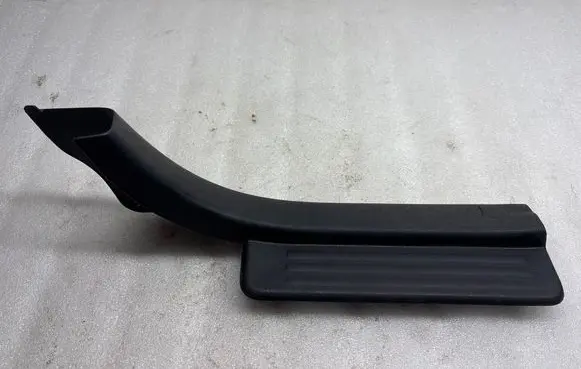 Opel Frontera B Rear sill trim cover