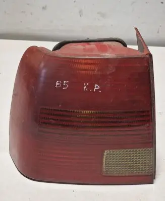 Volkswagen PASSAT B5 Rear/tail lights