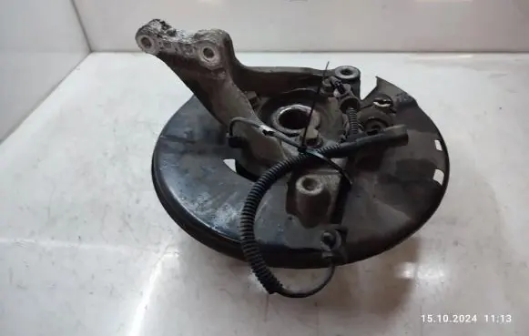 Opel Insignia A Front wheel hub