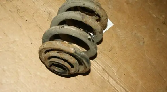 Mercedes-Benz Vito Viano W638 Rear coil spring
