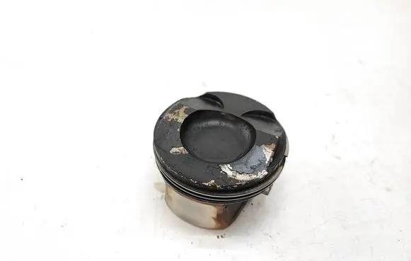 BMW 5 F10 F11 Piston 
