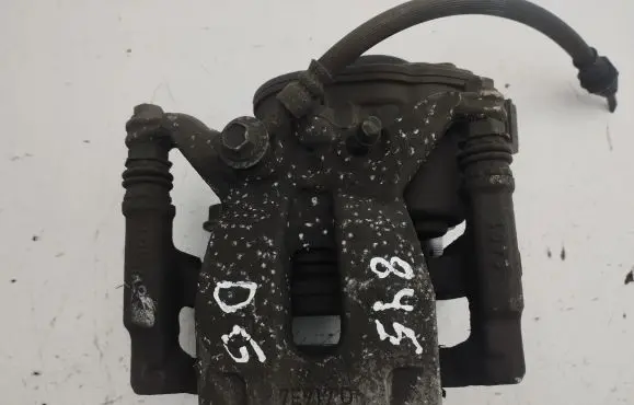 Nissan Qashqai J12 Rear brake caliper