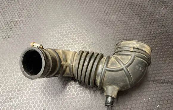 Hyundai Terracan Air intake hose/pipe 28138H1930 01020304