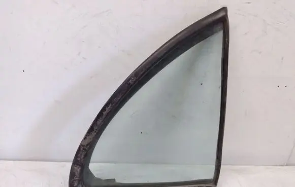 Nissan Almera Rear vent window glass 