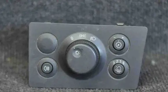 Opel Zafira B Light switch LK04060230