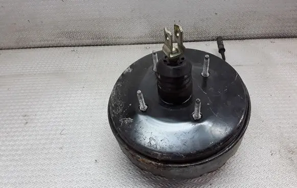 Toyota Avensis T250 Brake booster 0204024552 4720005160