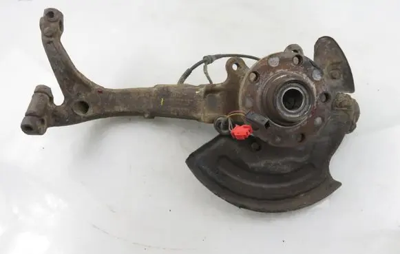 Volkswagen PASSAT B5.5 Front wheel hub spindle knuckle 8D0407257AN