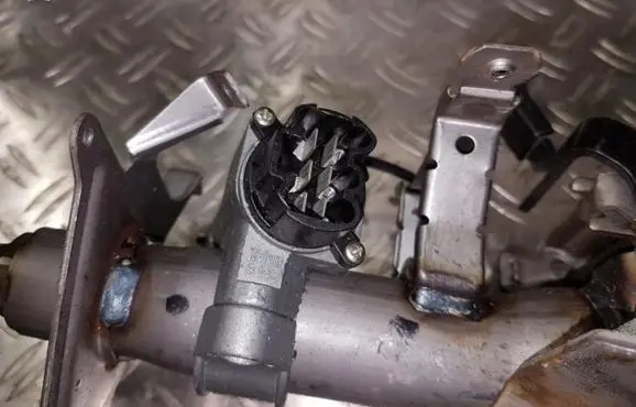 Nissan Almera N16 Ignition lock contact 