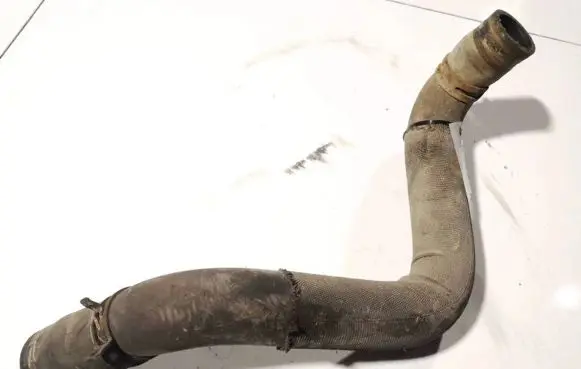 Chrysler Grand Voyager IV Engine coolant pipe/hose