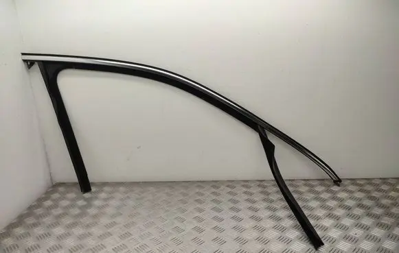Volkswagen Touareg II Front door glass trim molding 7P0837432H