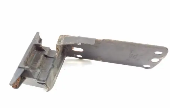 BMW X1 E84 Radiator mount bracket 7117811